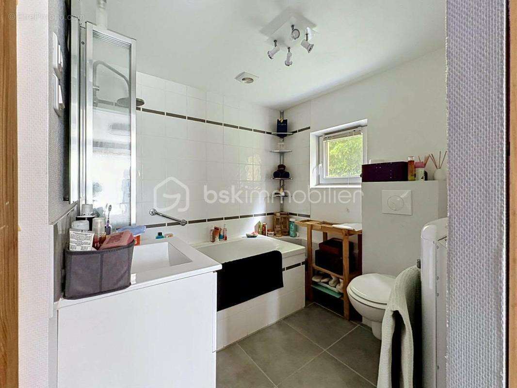 Maison en pierre de caractère 98m² entre Bricquebec et Barneville - photo 7