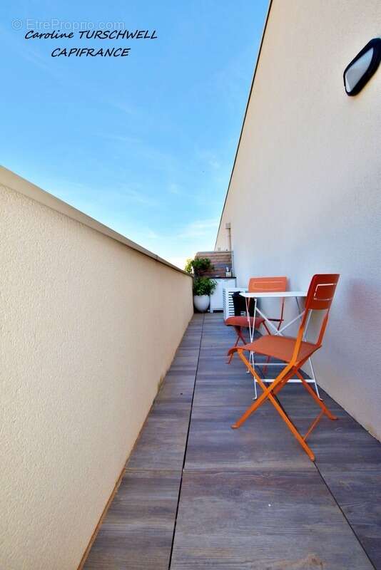 Appartement à SOLLIES-PONT
