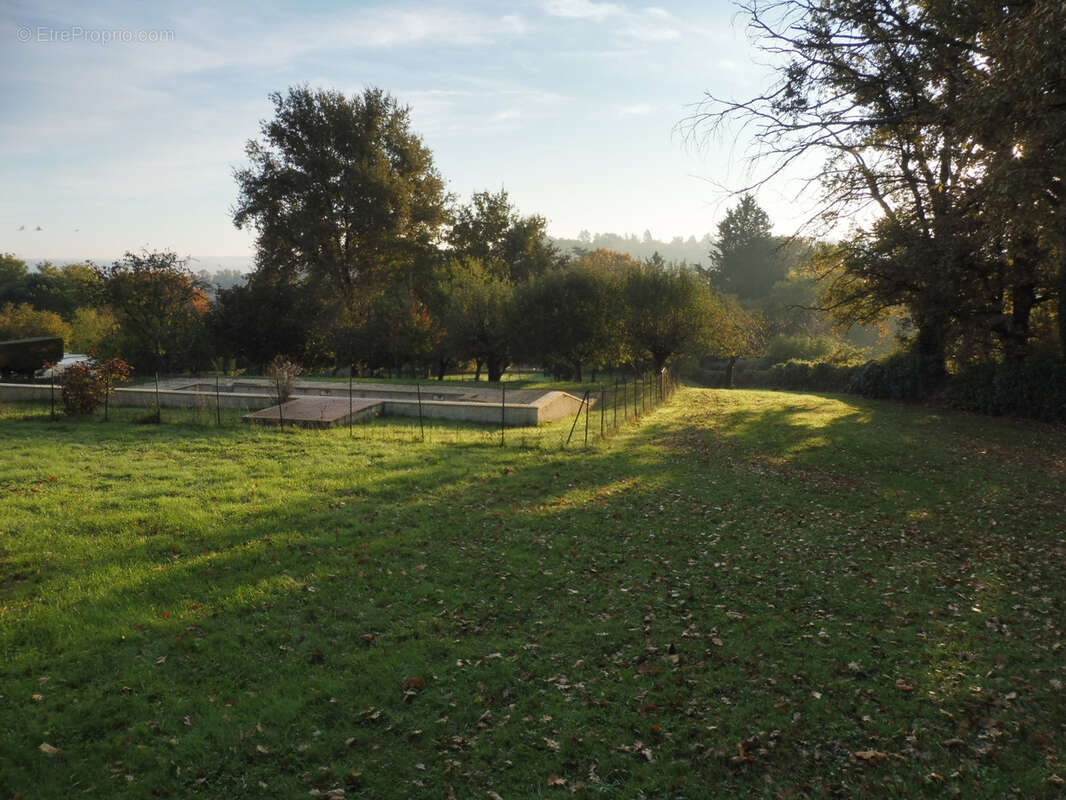 Riberac tres belle vue grand terrain - photo 9