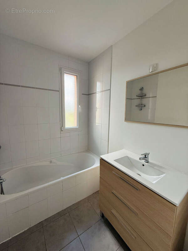 Maison à VAL-D&#039;IZE