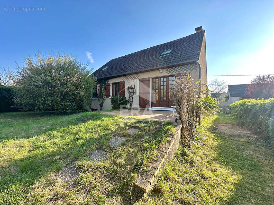 Maison à NEMOURS