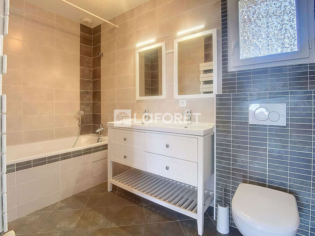Maison d'architecte de 133 m² avec garage et jardin de 806 m² à Massieux - photo 13