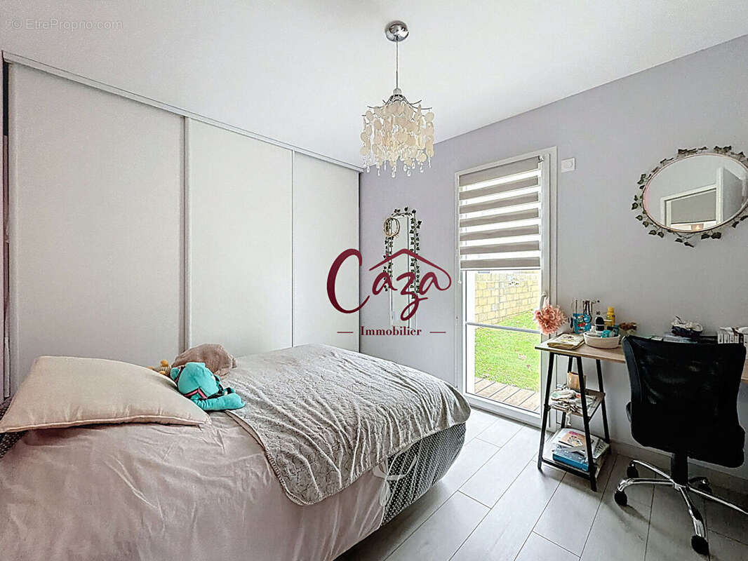 Maison à FARGUES-SAINT-HILAIRE