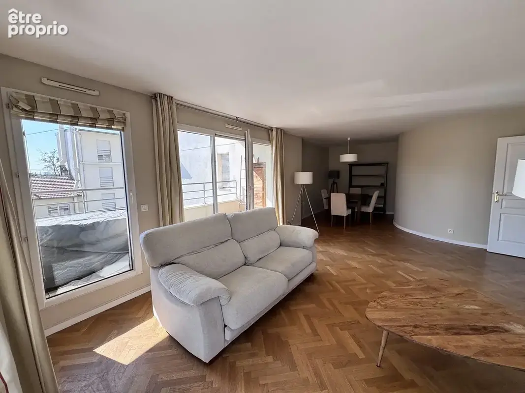 Appartement 140 m² à Suresnes  - photo 3