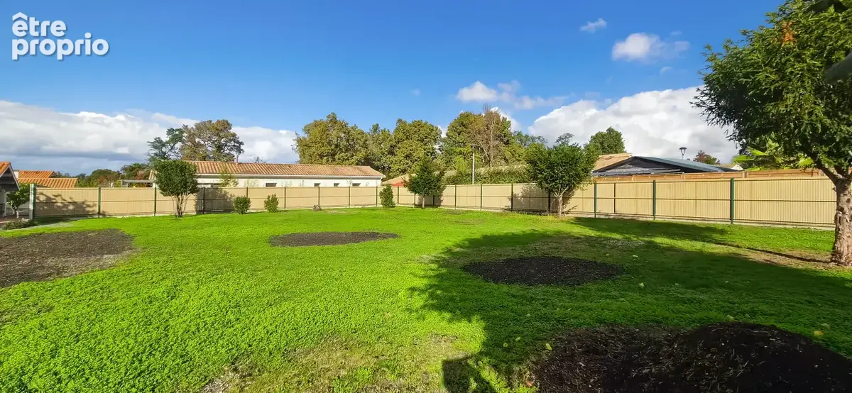 SAINT MEDARD EN JALLES - Terrain libre de constructeur 810m² avec chemin privé - CORBIAC - photo 3