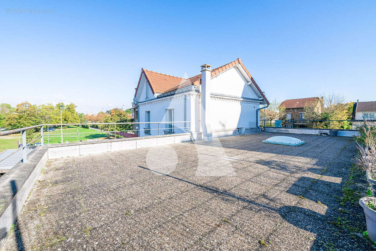 Maison à CHAMPIGNY-SUR-MARNE