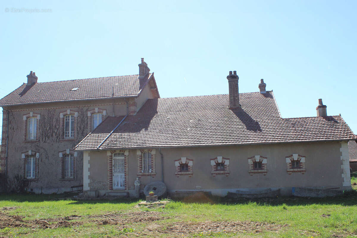 Maison à BEAUMONT-SUR-SARTHE