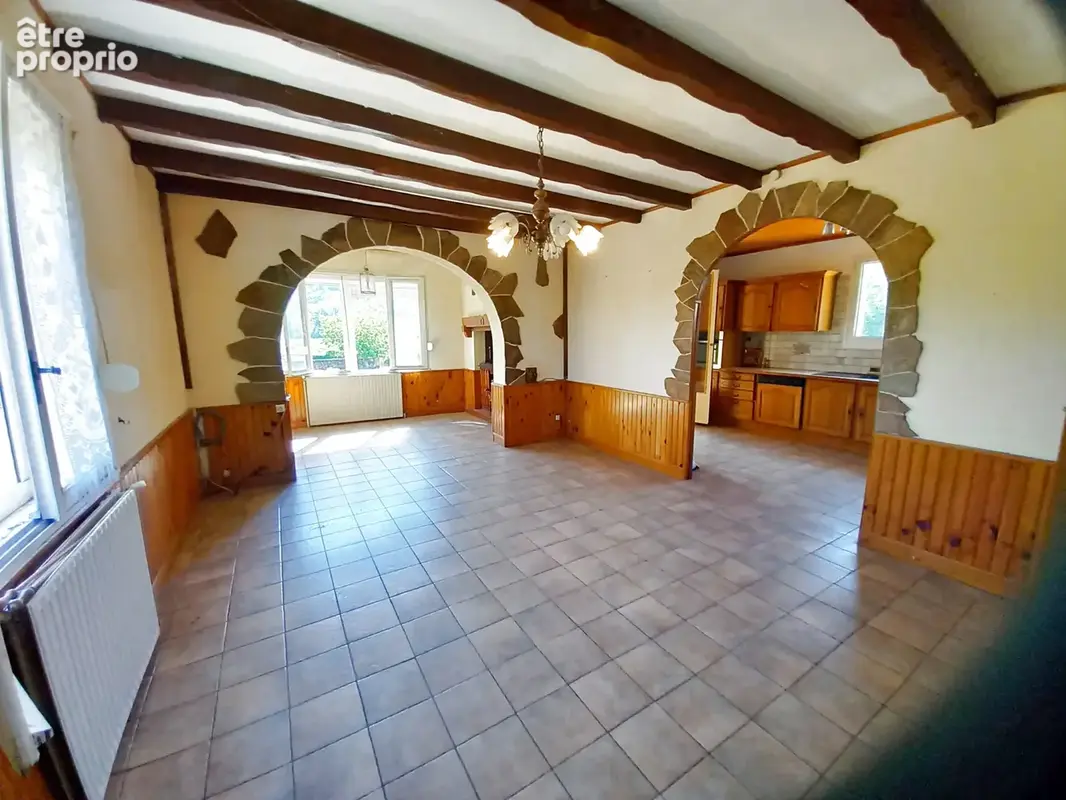 Maison individuelle avec grand jardin et grand garage. - photo 5