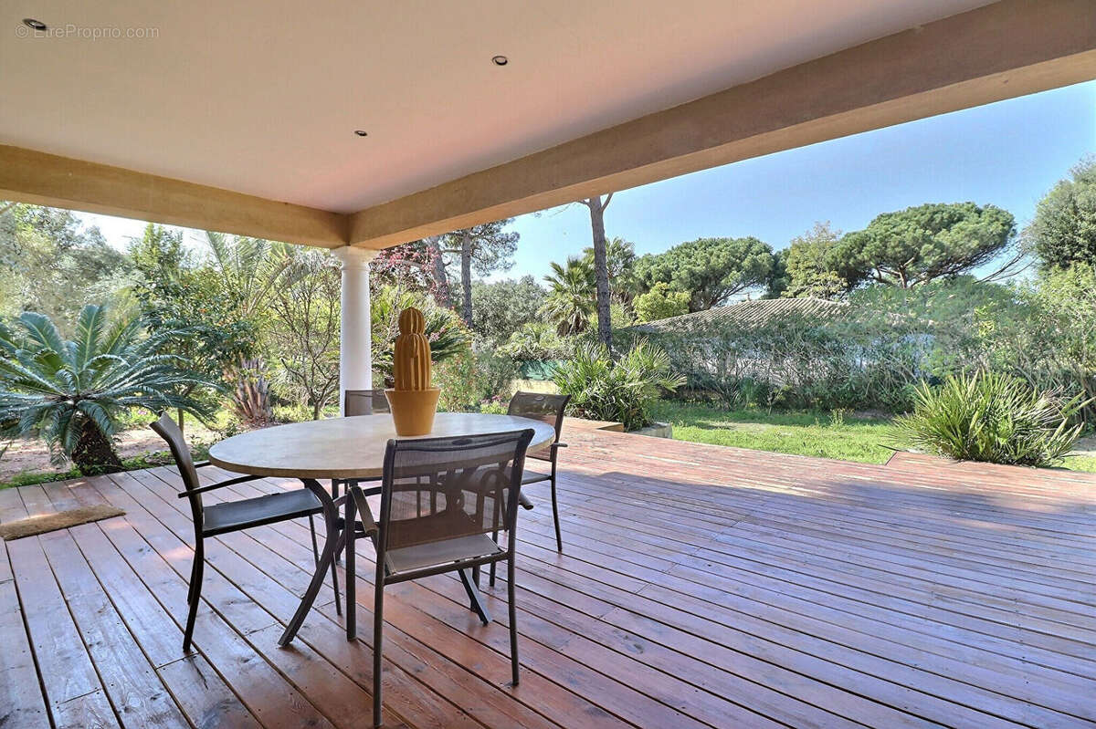 Maison à FREJUS