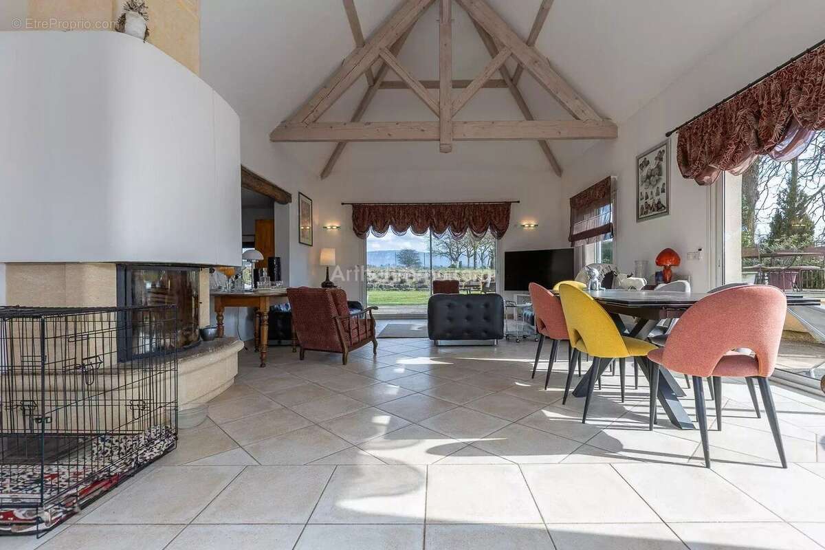 Maison à LE PONT-DE-BEAUVOISIN