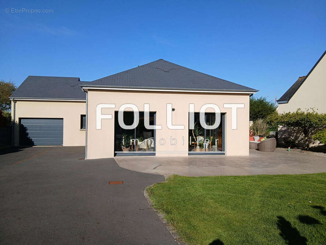 Maison à LA HAYE-DU-PUITS