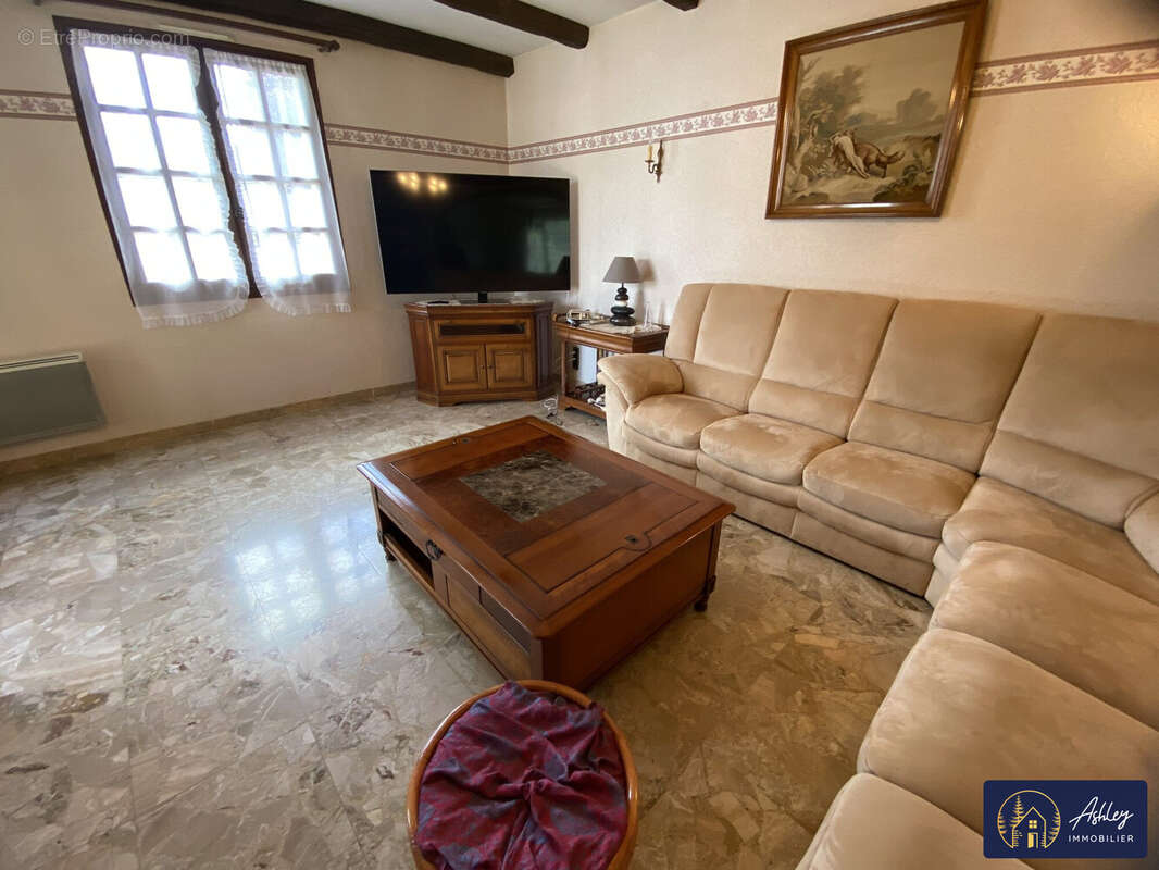 Maison 7 pièces BORT-LES-ORGUES - Maison à BORT-LES-ORGUES