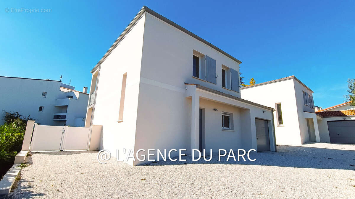 Maison à SAINT-GEORGES-DE-DIDONNE