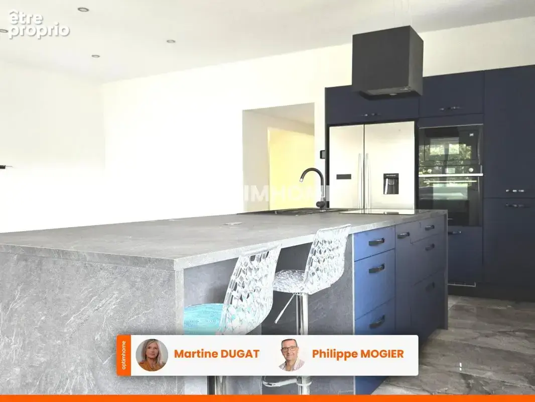 CUSSET centre historique, maison de ville, 3 chambres et 1 bureau-2 garages– 2 terrasses – Jacuzzi - photo 2