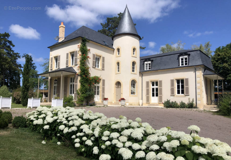 Maison à SICHAMPS