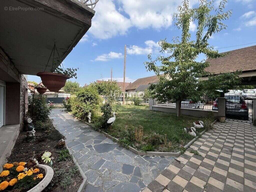 Maison à SERMERSHEIM