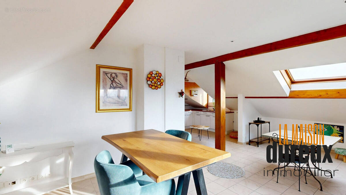 Appartement à SERRE-LES-SAPINS