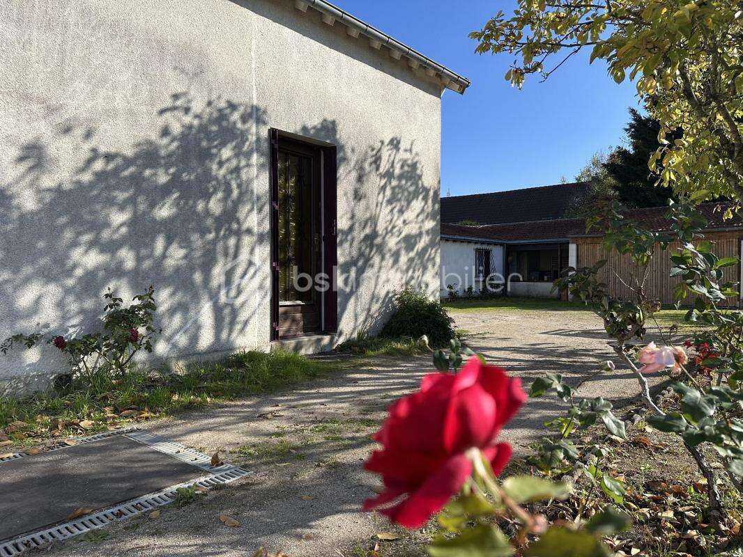 Maison à FLEURY-LES-AUBRAIS