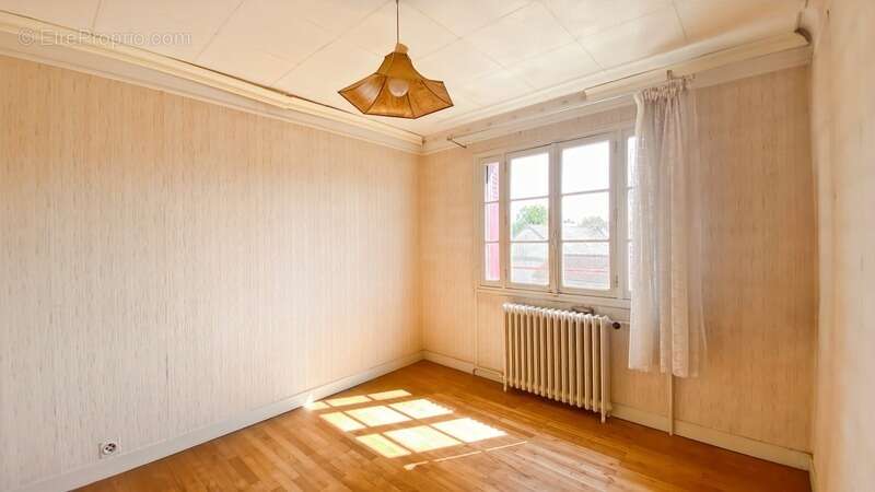 Maison à GARANCIERES