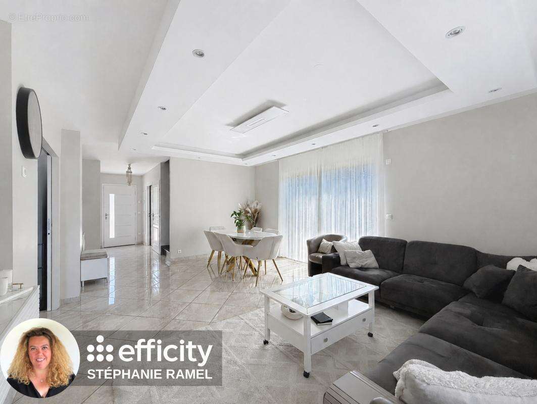 Maison 130 m² à Cluses  - photo 6