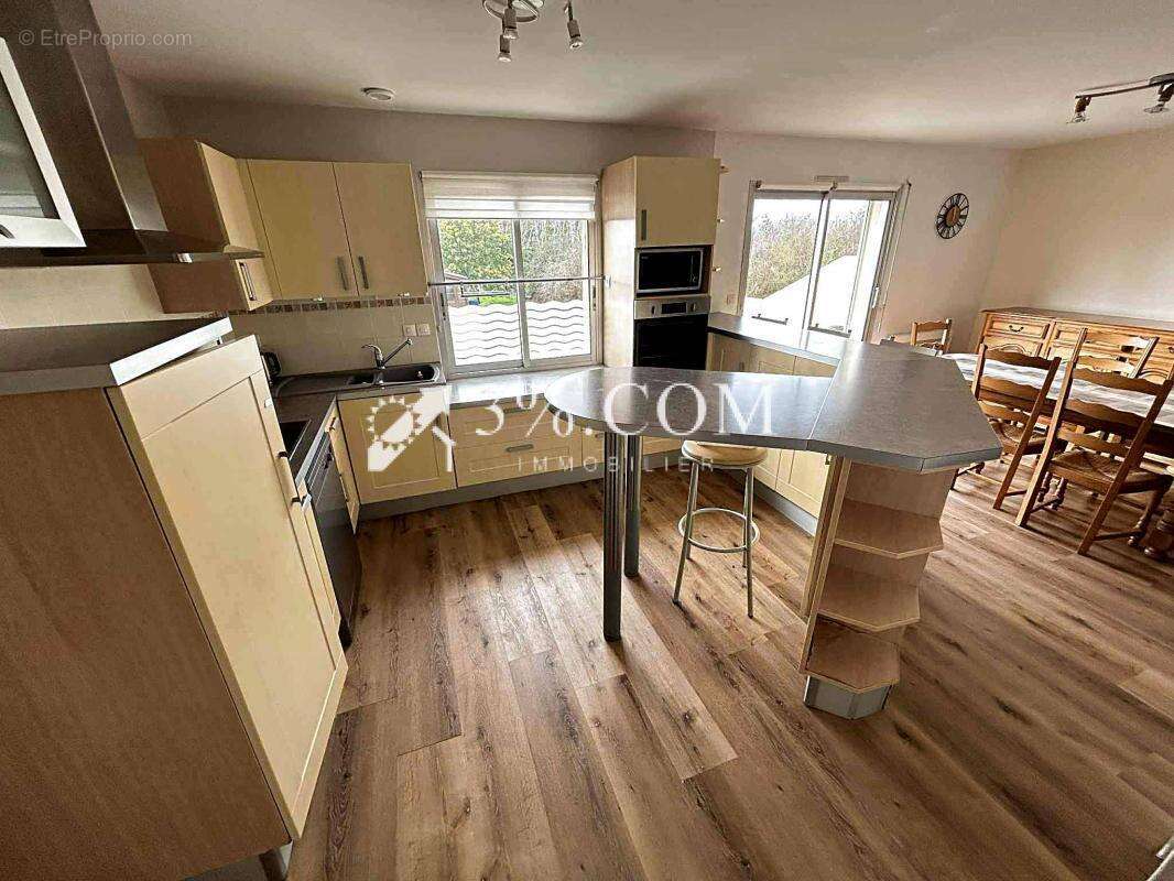 Maison à LA TURBALLE