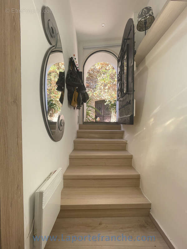 HAUT DE CAGNES Adorable maison de village 2/3 chambres jardin piscine - photo 10