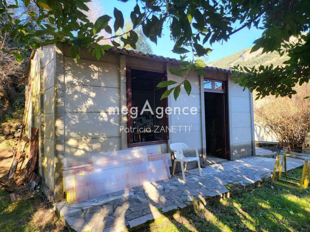 Maison à SAINT-BRES