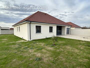 Maison à BREVIANDES