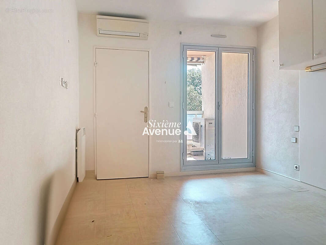 Appartement 3 pièces 62 m² - RESIDENCE SENIORS - parking en sous-sol et cave - photo 7