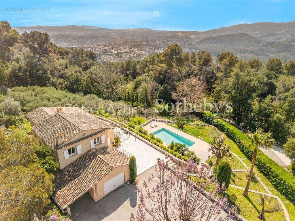 Somptueuse villa provençale avec vue dégagée, aperçu mer et piscine chauffée, à Cabris - photo 4