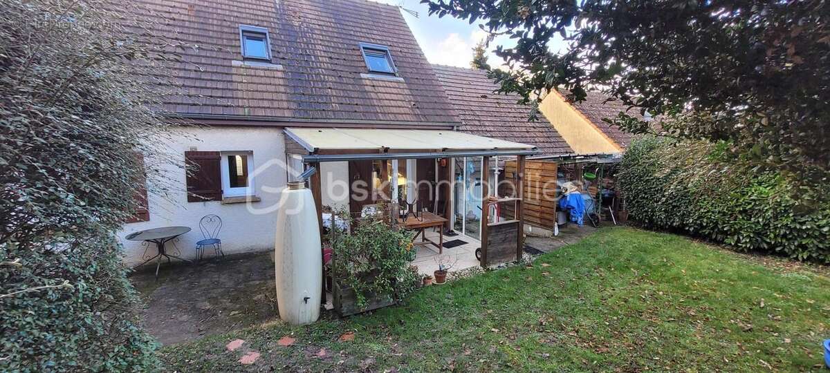 Maison à SAINT-GERMAIN-LAVAL