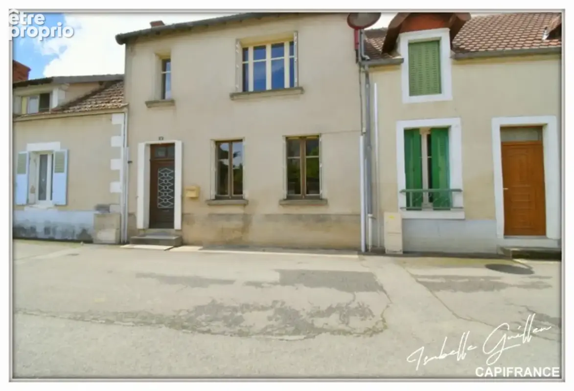 Maison à LE CHATELET