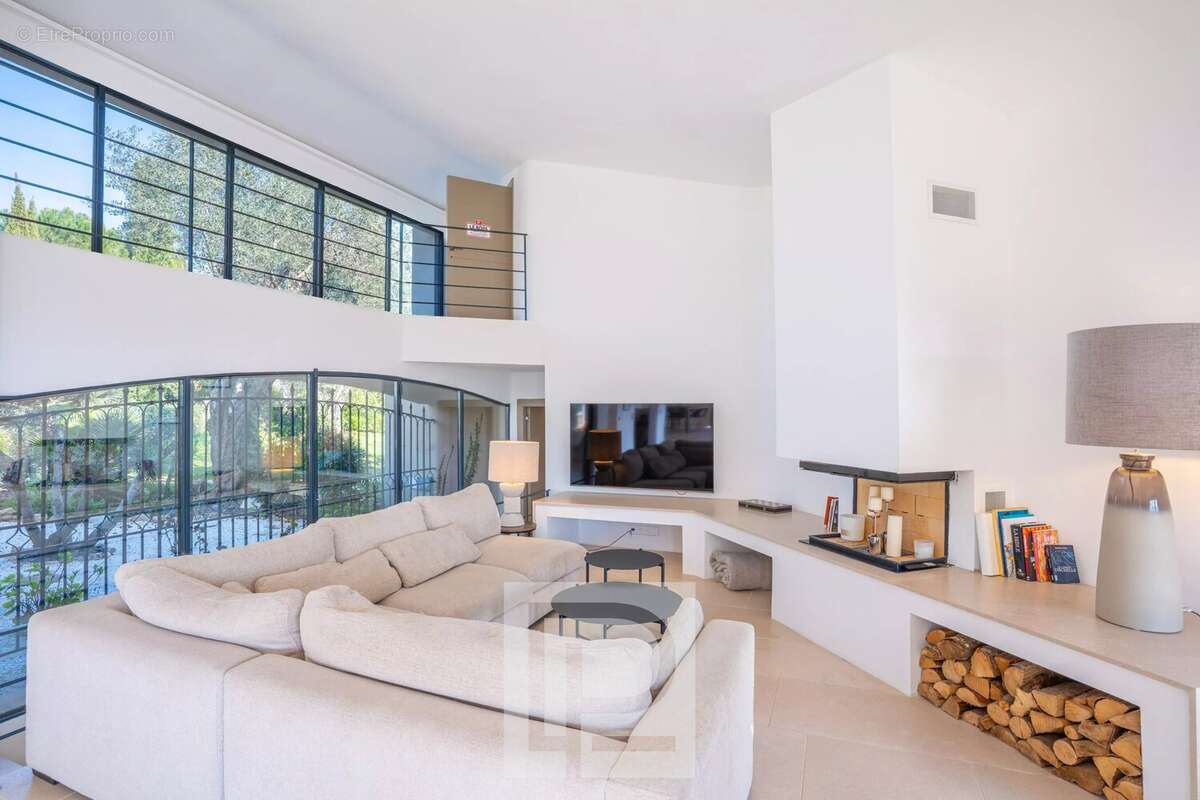 Maison à MOUGINS