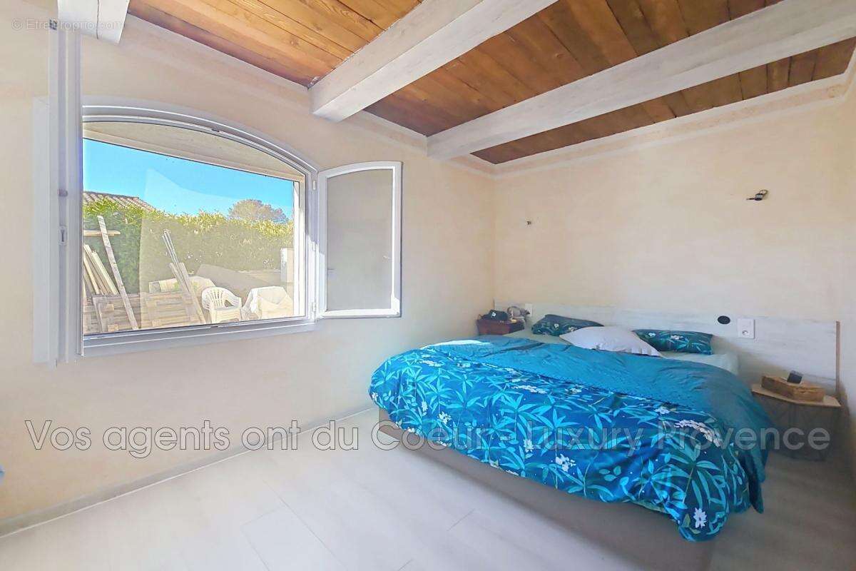 Maison à GREASQUE