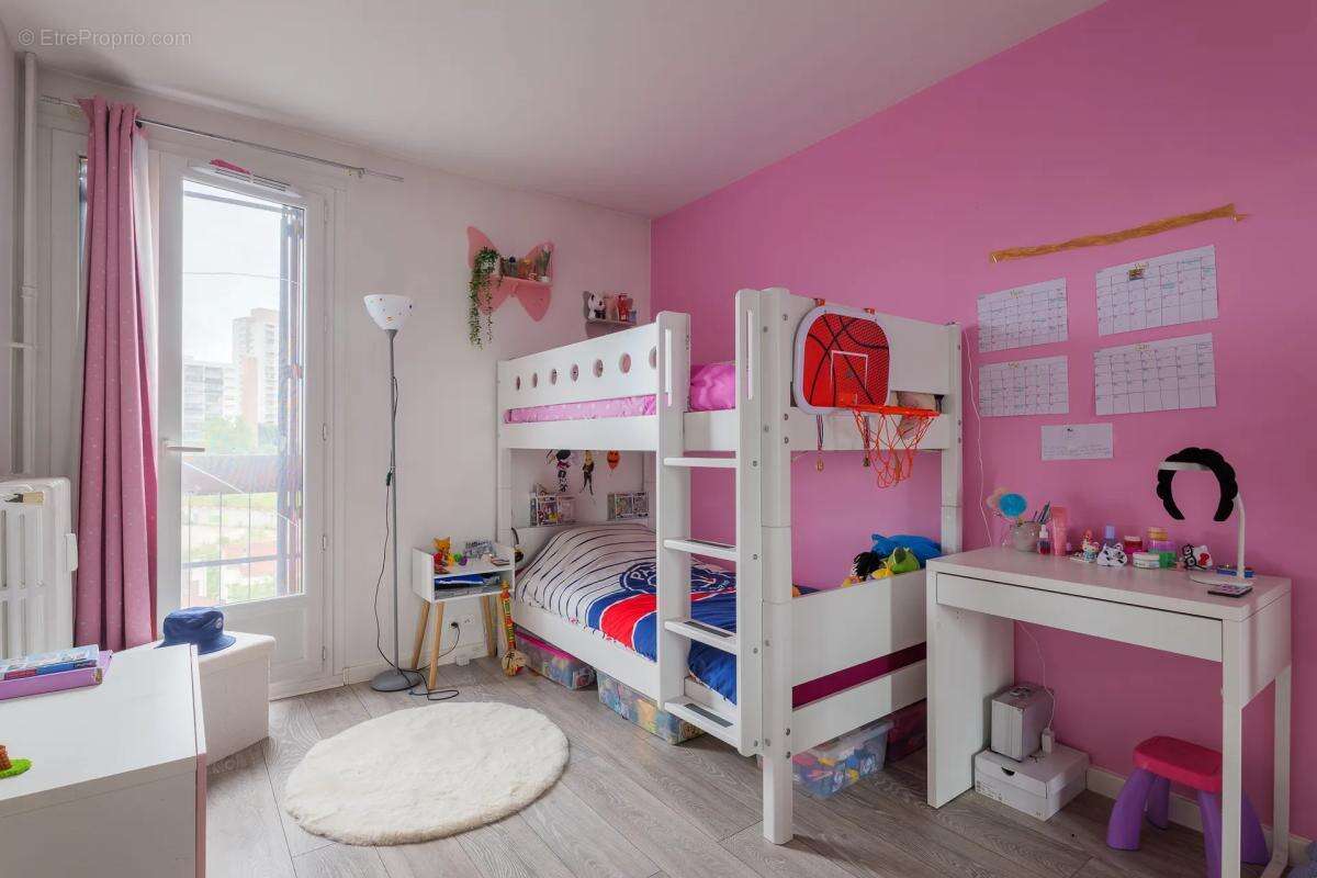 Appartement 3 pièces de 62 m² à Noisy-le-Sec - photo 3