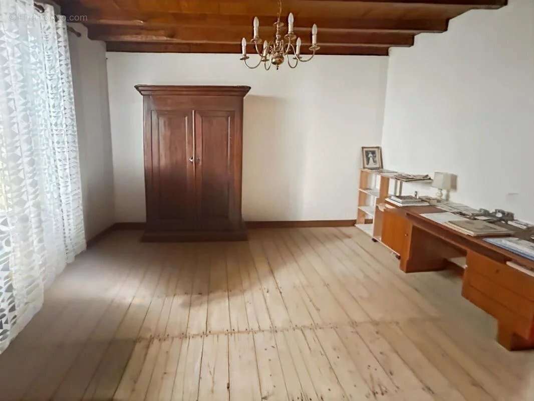Maison à NOMDIEU