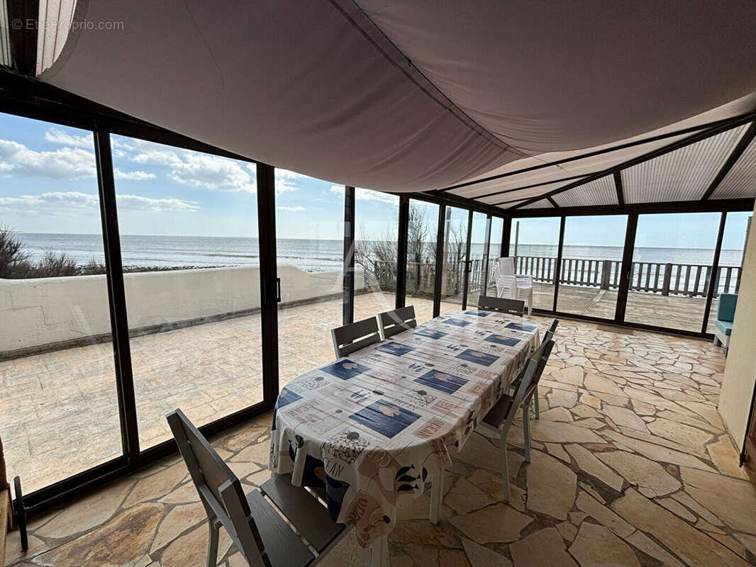 Maison à LONGEVILLE-SUR-MER