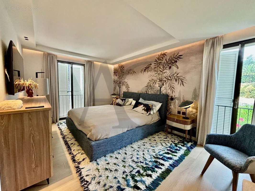 Appartement à VILLENEUVE-LOUBET