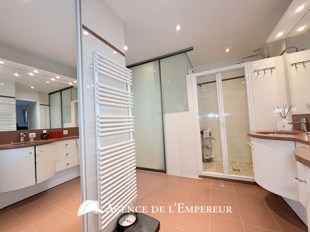 Appartement à RUEIL-MALMAISON