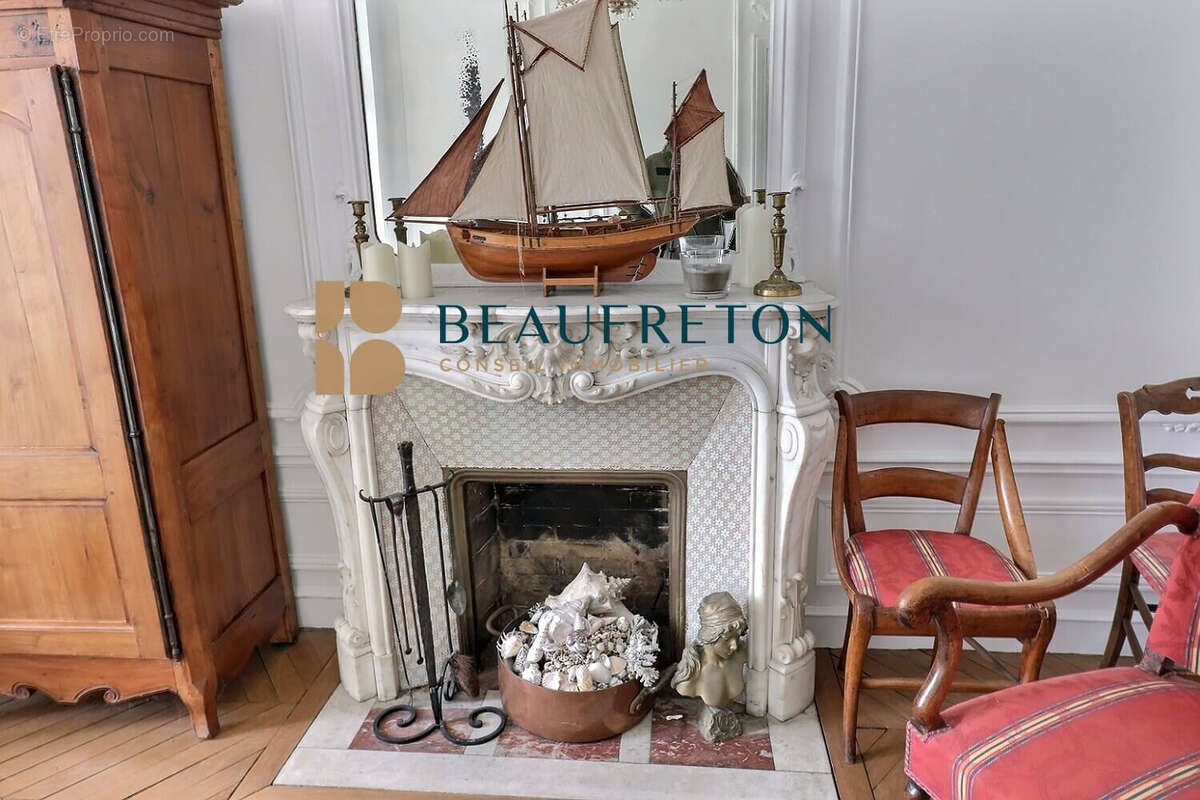 Maison à SAINT-MAUR-DES-FOSSES