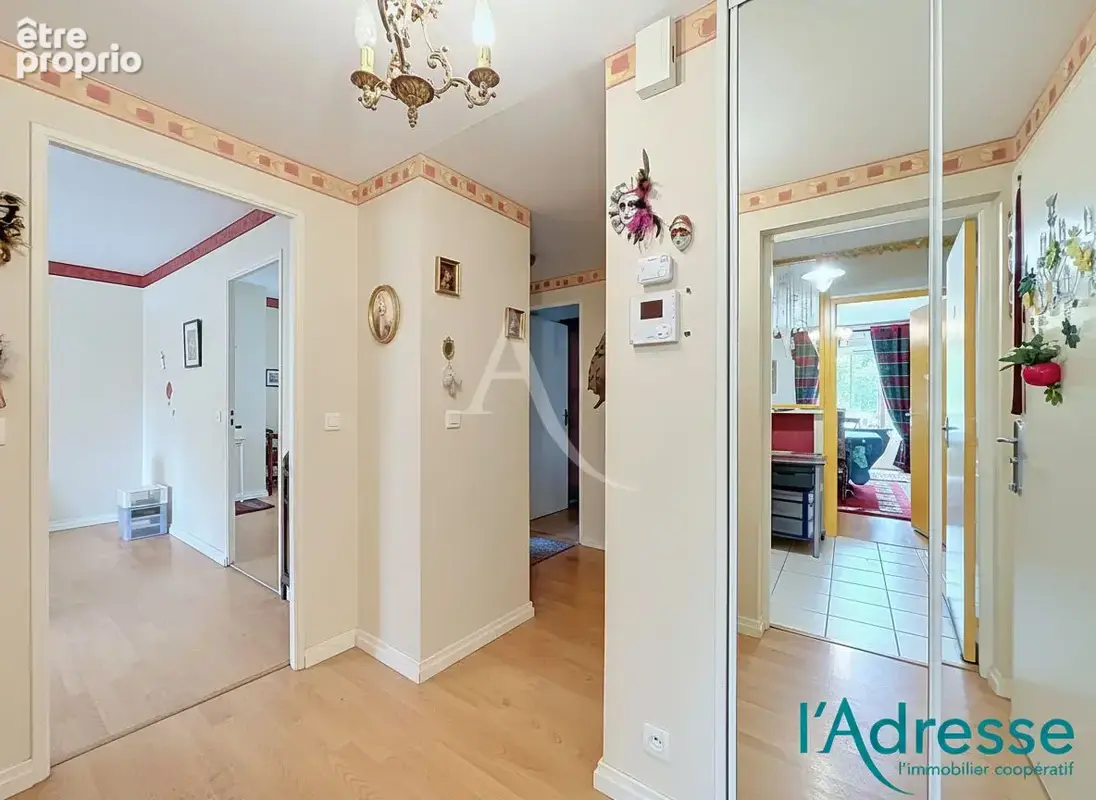 Appartement Laval 4 pièce(s) 90 m2 - photo 2