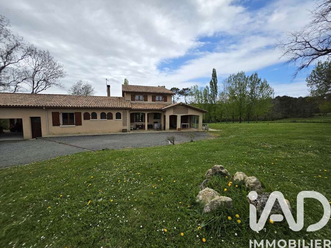 Photo 2 - Maison à POMPIGNAC