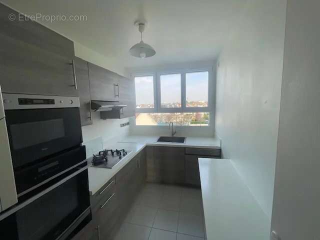 Appartement à SARTROUVILLE