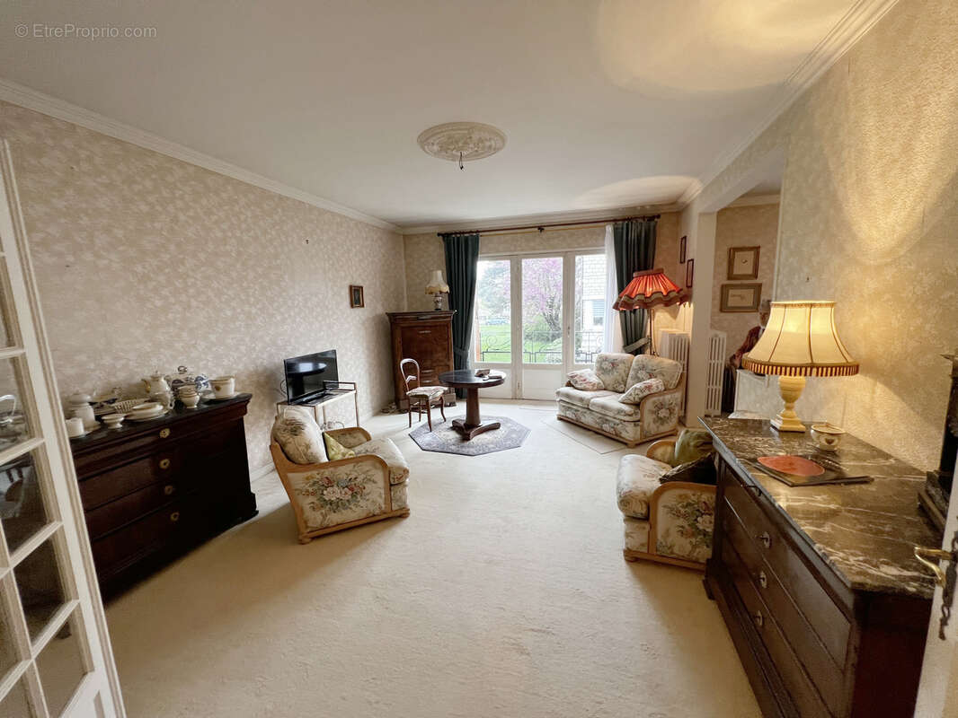 Maison à CHATELLERAULT