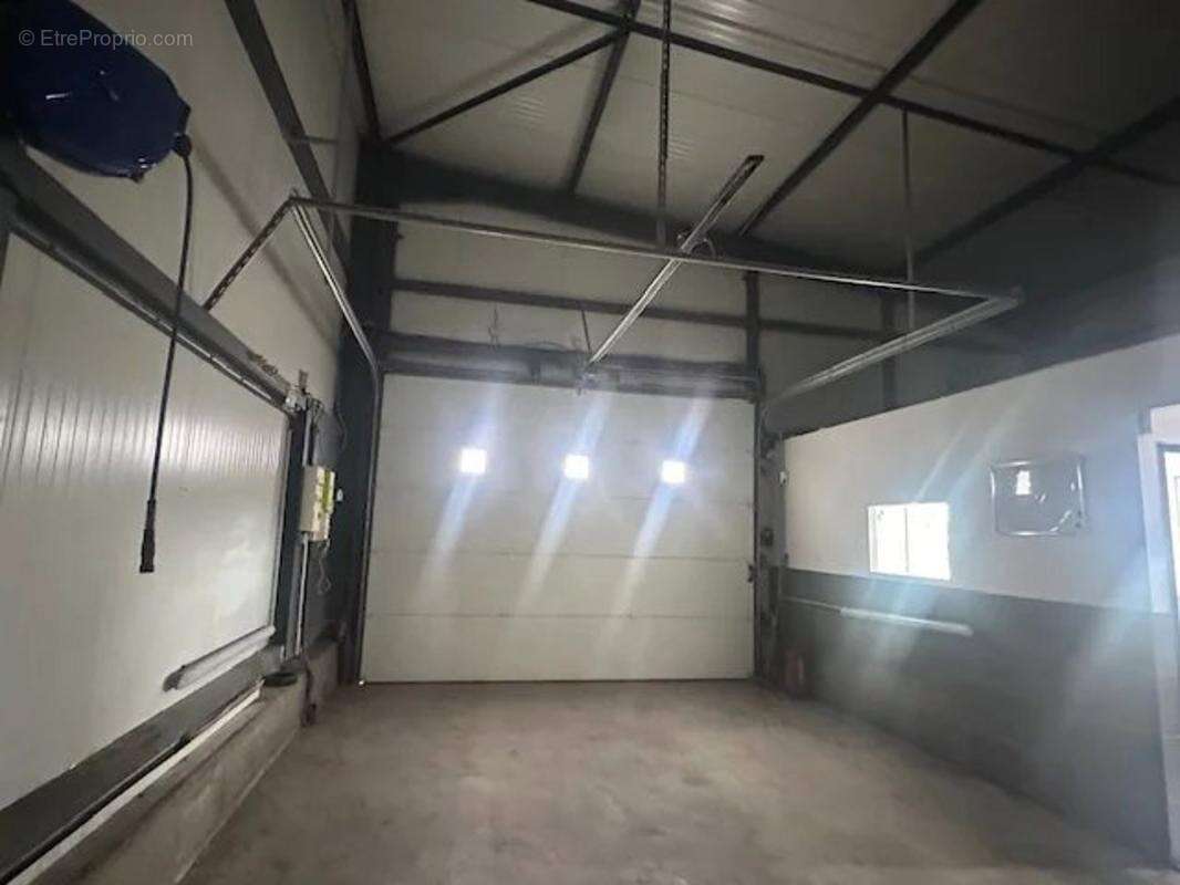 Commerce à CHAVELOT