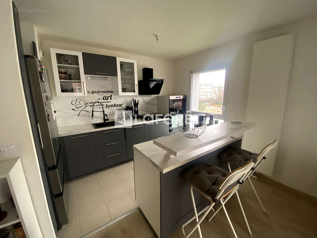 Appartement à LES MUREAUX