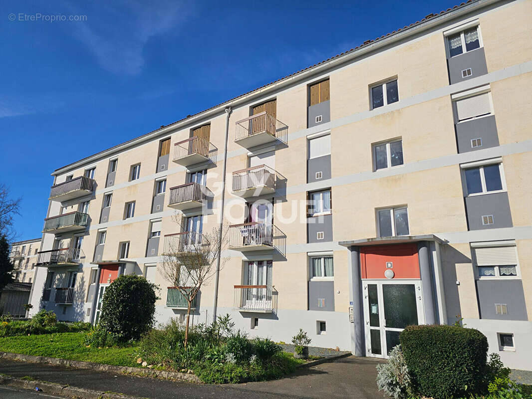 Appartement à FONTENAY-LE-COMTE