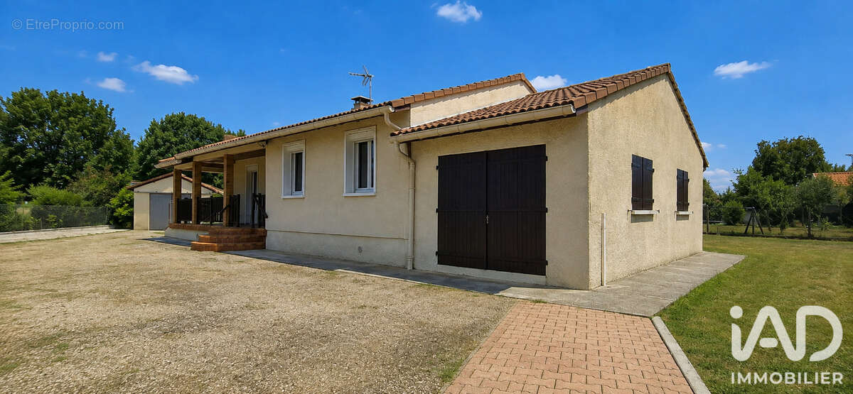 Maison 90 m² à Fronton  - photo 2