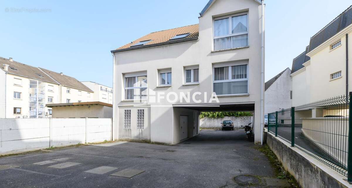 Pontault Combault Duplex esprit Loft en cœur de ville, petite copropriété, calme absolu - photo 8