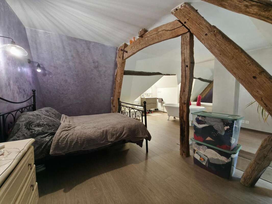 Maison 104 m² à Neufchelles  - photo 3